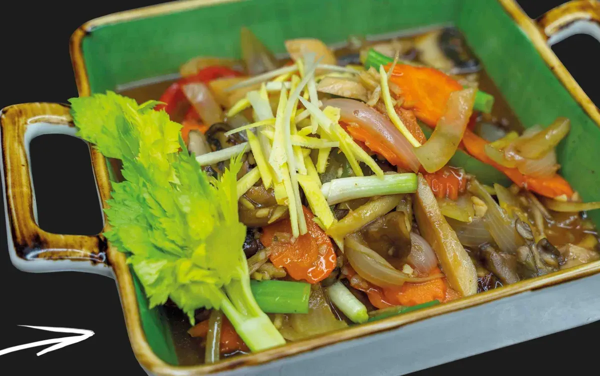 Pad Khing Sod — angerichtet